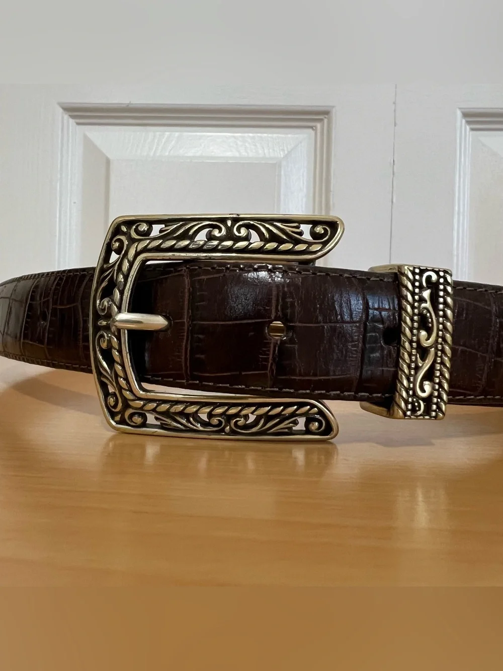 Brighton Classic Brown Croc-Embossed Leather Belt Ornate Silver Buckle 34/Large